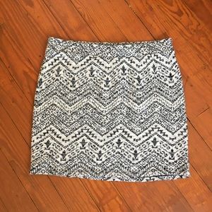 🐬 Maurices Plus Size 1 Cream and Black Skirt 🐬